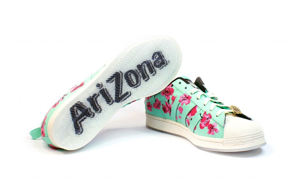 Hypebeast / Arizona / adidas