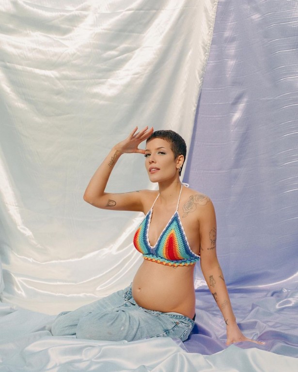 instagram.com/iamhalsey/