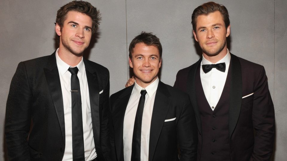 Liam, Luke és Chris Hemsworth (egyikük se bűnöző, de azért testvérek)